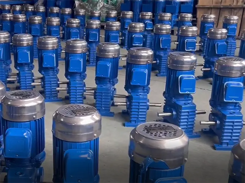 Water wheel aerator host machine