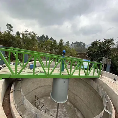 Anaerobic sedimentation tank scraper