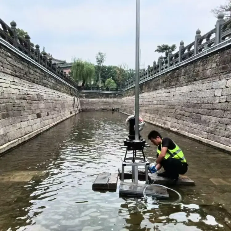 Pengudara empar kolam kumbahan