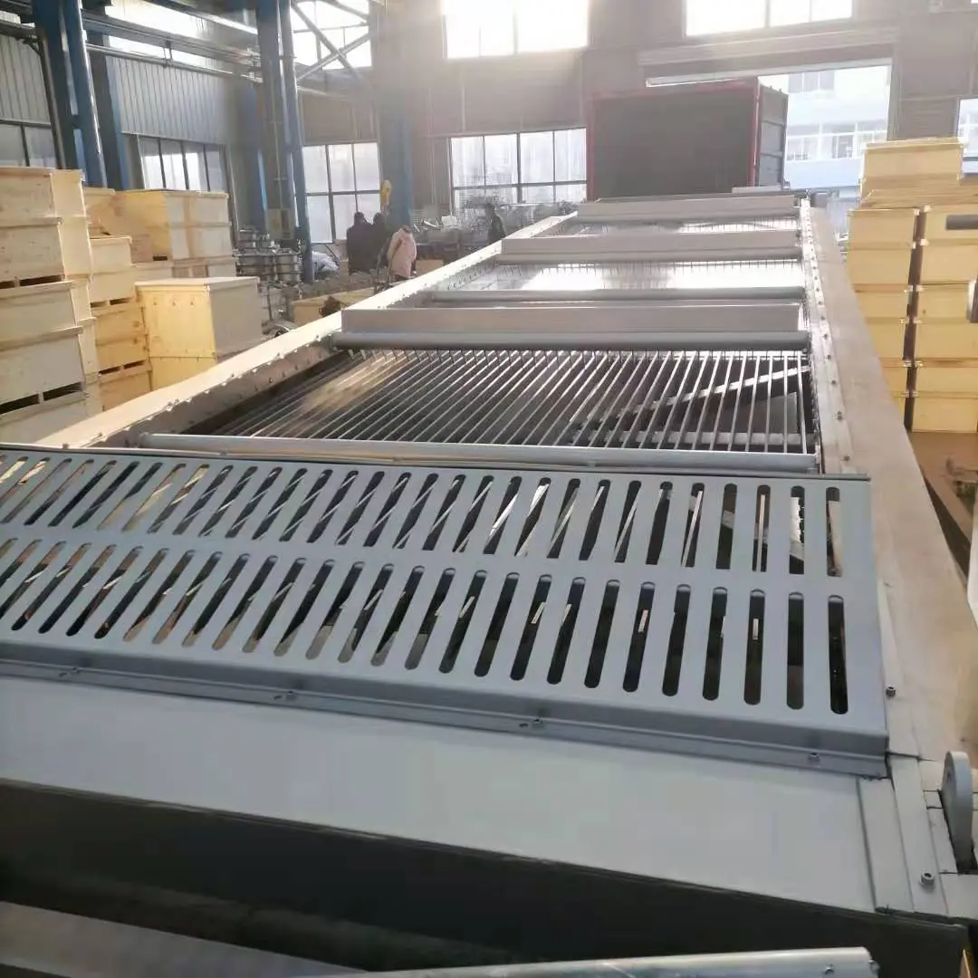 Circulating tooth harrow grill machine