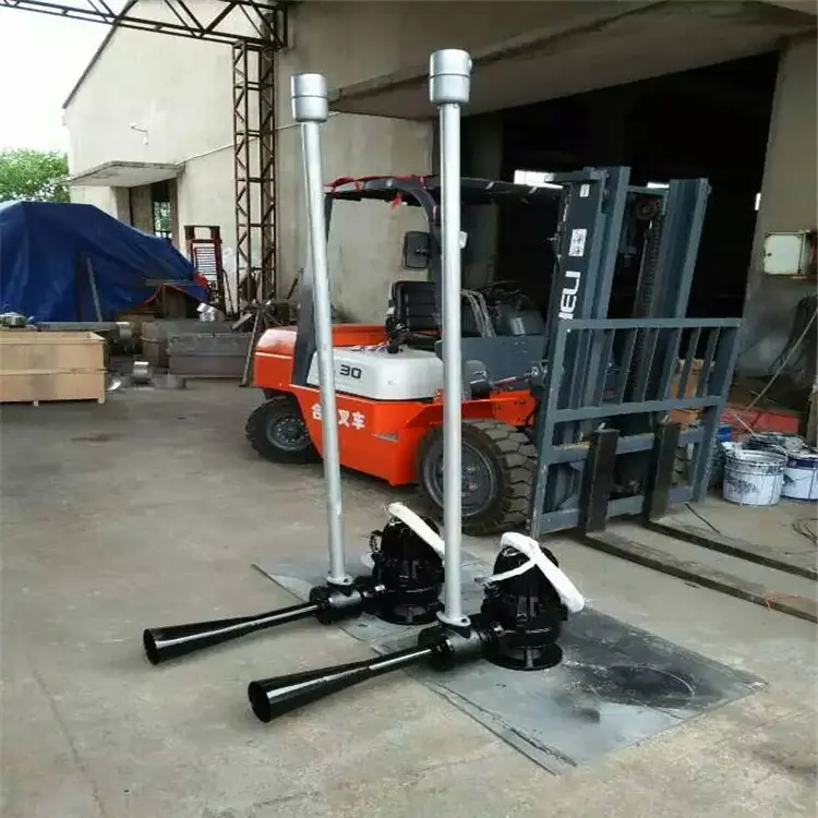 Pump type submersible aerator