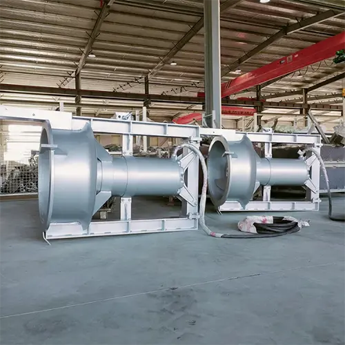 Submersible mixer for sedimentation tank